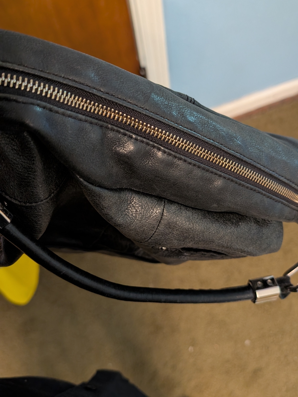 Classic Black Leather Hobo Shoulder Bag - Picture 13 of 13